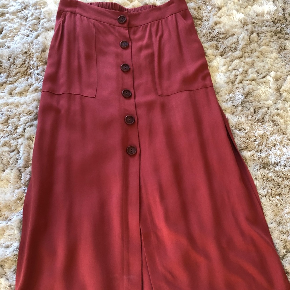 Midi skirt size M